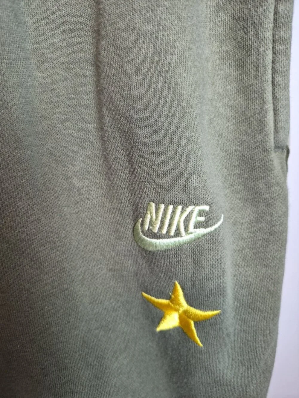 Nike Sportswear Club Fleece Stories Jogger Olive Star Sz M Estimated Preowned